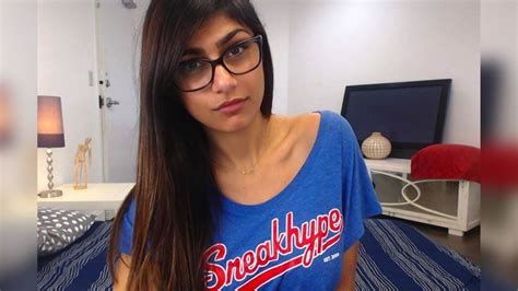 If you're craving miakhalifa XXX movies you'll find them here. . Mia khalifa solo